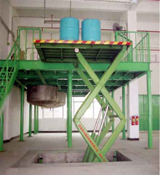 剪叉式太原升降貨梯